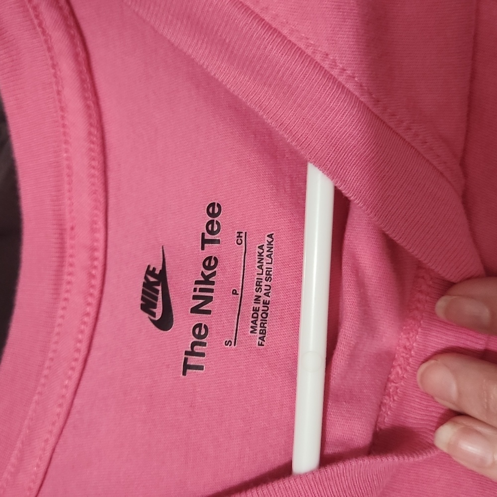 Pink Nike Tee - Picture 3 of 3